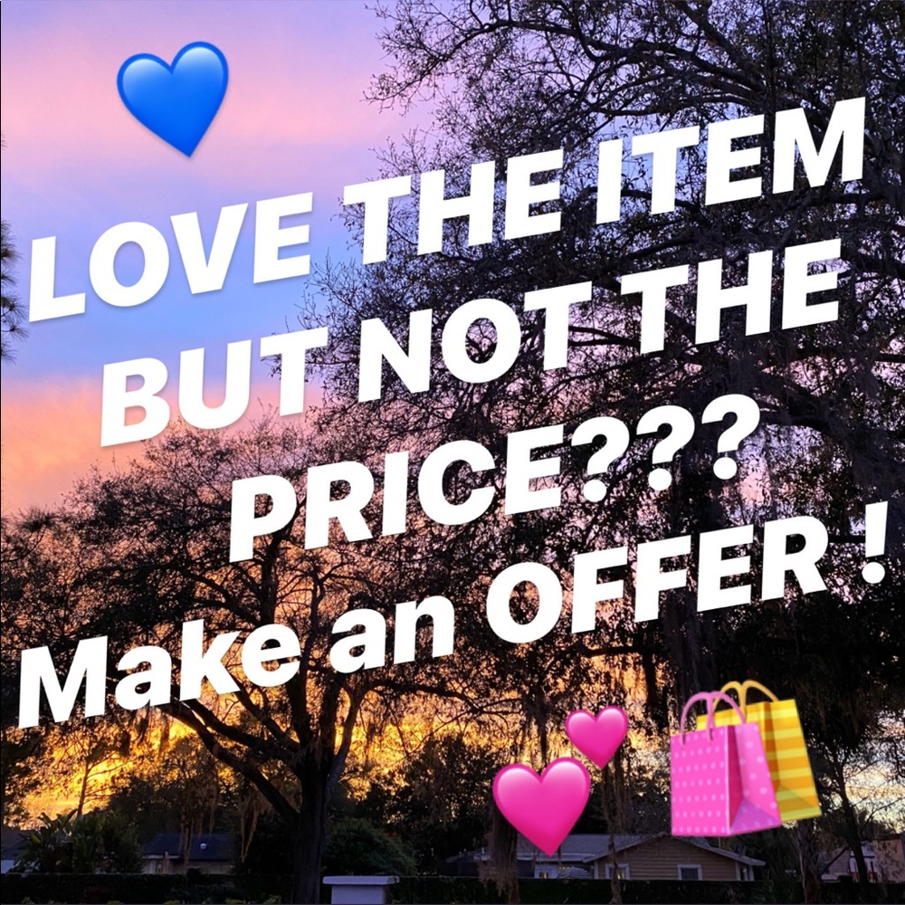 MAKE AN OFFER!!!🛍💕💕